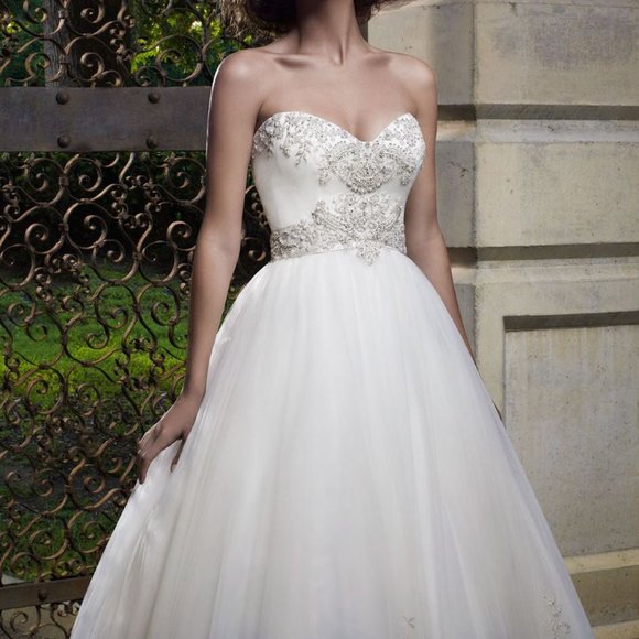 casablanca bridal gowns